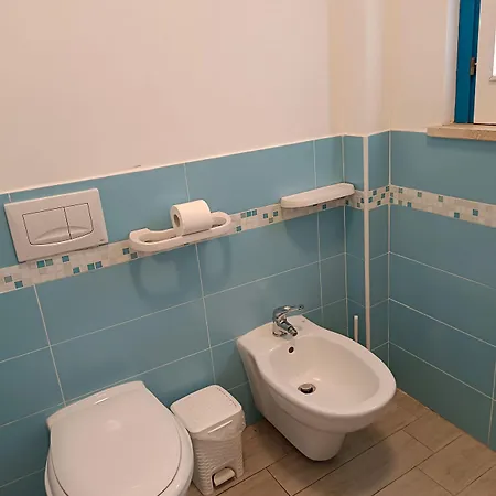 Nocleg ze śniadaniem Double Room, Air Conditioning, Bathroom, In The Center Of Calabria N6752