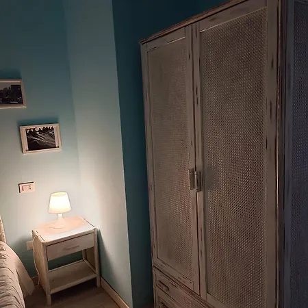 Double Room, Air Conditioning, Bathroom, In The Center Of Calabria N6752 Frühstückspension