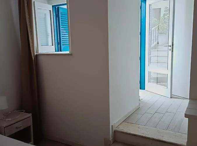 Double Room, Air Conditioning, Bathroom, In The Center Of Calabria N6752 Bed & Breakfast 3*