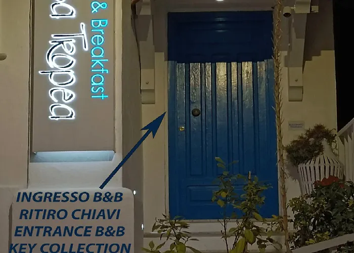 Bed & Breakfast Double Room, Air Conditioning, Bathroom, In The Center Of Calabria N6752 3*