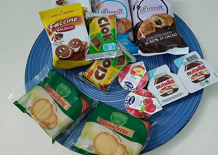 Double Room, Air Conditioning, Bathroom, In The Center Of Calabria N6752 3*