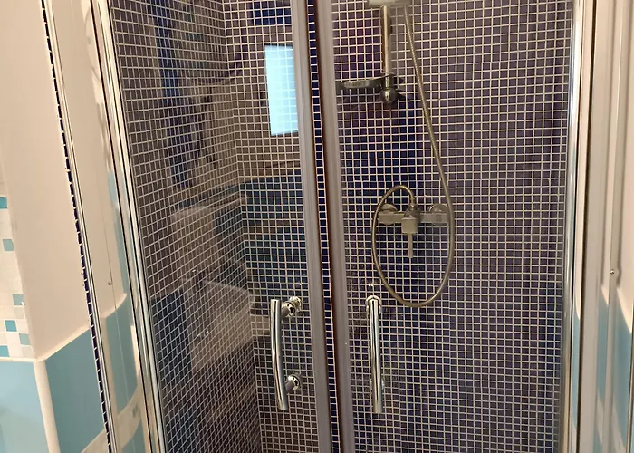 Bed & Breakfast Double Room, Air Conditioning, Bathroom, In The Center Of Calabria N6752 Tropea