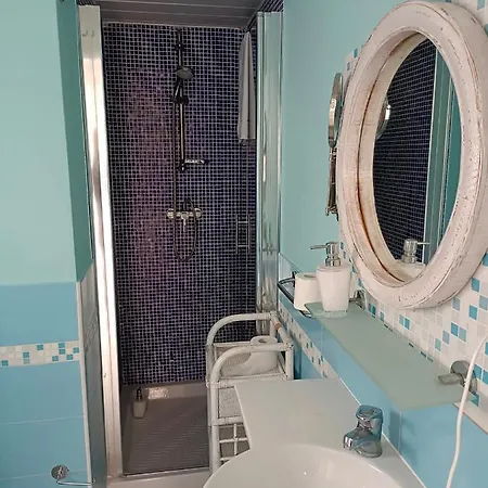 Bed & Breakfast Double Room, Air Conditioning, Bathroom, In The Center Of Calabria N6752
