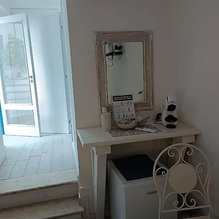 Double Room, Air Conditioning, Bathroom, In The Center Of Calabria N6752 3* تروبيا