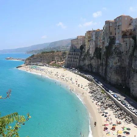 Double Room, Air Conditioning, Bathroom, In The Center Of Calabria N6752 Bed & Breakfast 3*