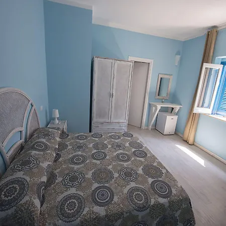 Bed & Breakfast Double Room, Air Conditioning, Bathroom, In The Center Of Calabria N6752