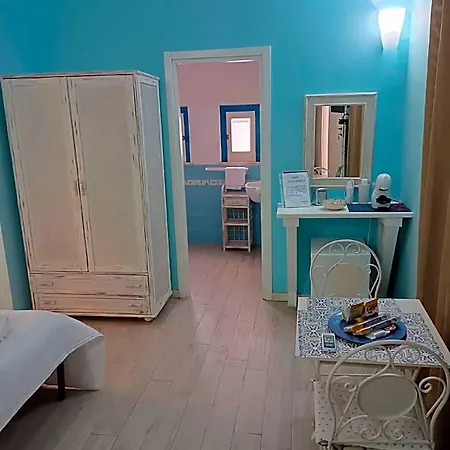 Double Room, Air Conditioning, Bathroom, In The Center Of Calabria N6752 Bed & Breakfast Tropea