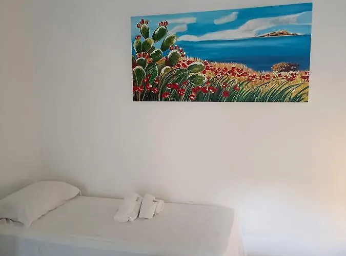 Double Room, Air Conditioning, Bathroom, In The Center Of Calabria N6752 3* Tropea