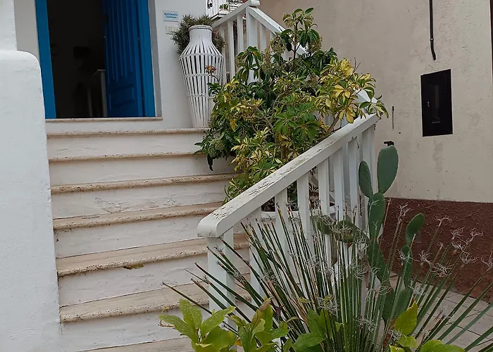 Double Room, Air Conditioning, Bathroom, In The Center Of Calabria N6752